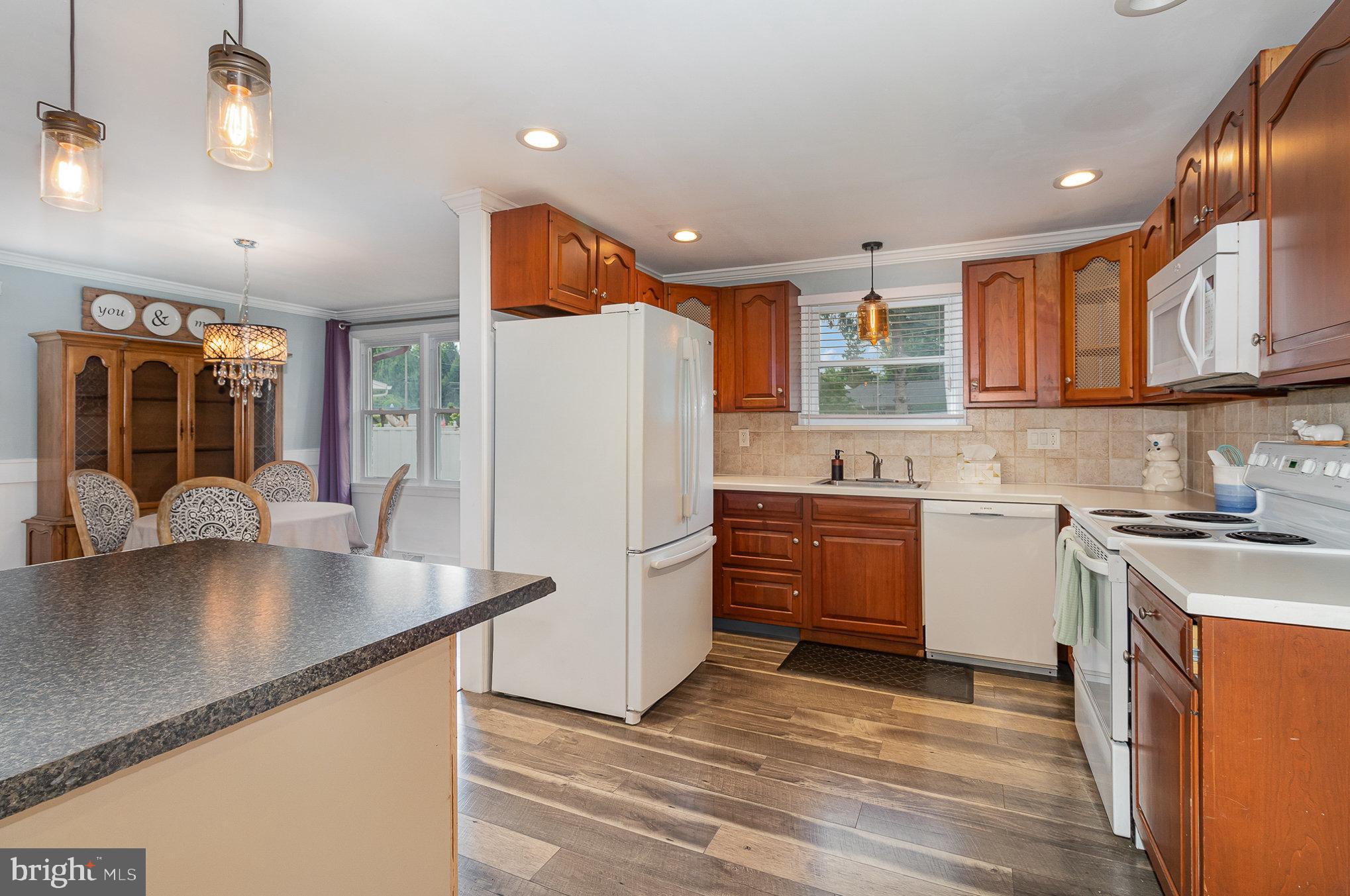 CEDAR CLIFF MANOR - Residential