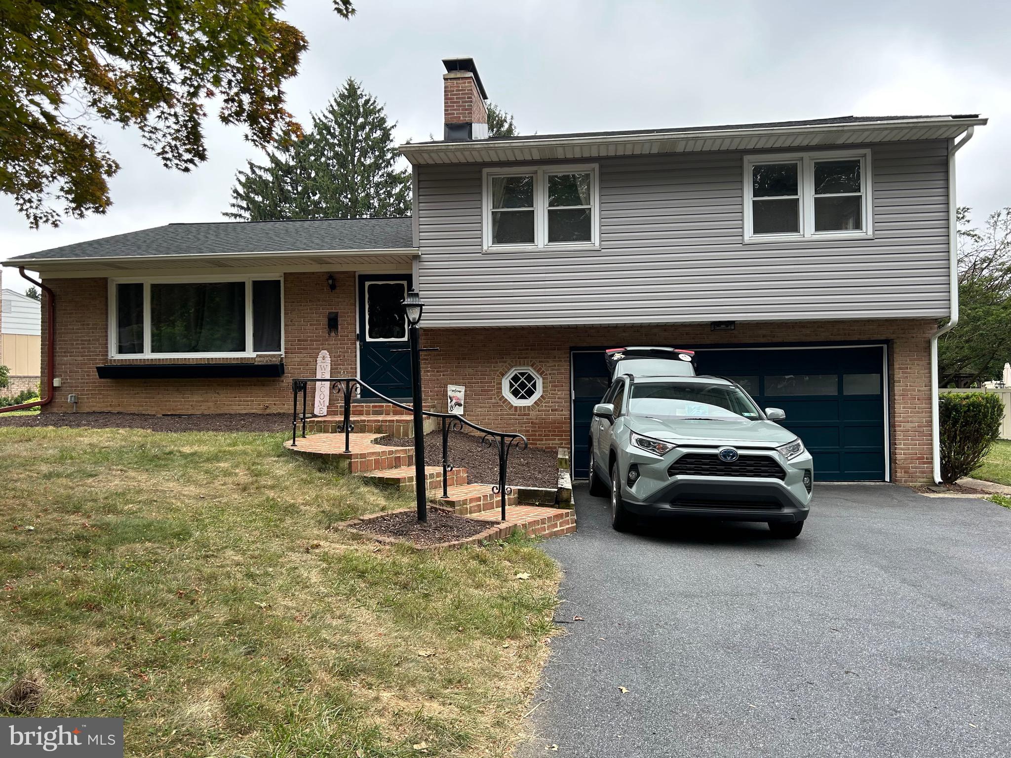 CEDAR CLIFF MANOR - Residential