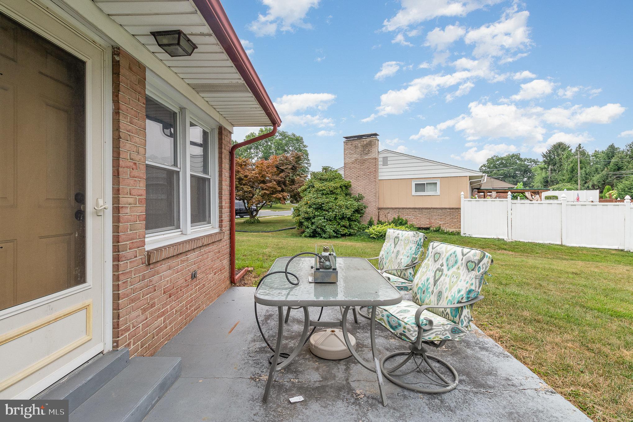 CEDAR CLIFF MANOR - Residential