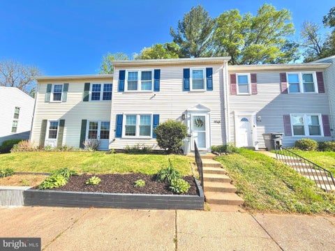 Townhouse For Sale - 9518 Mooregate Court<br/> LORTON, VA 22079