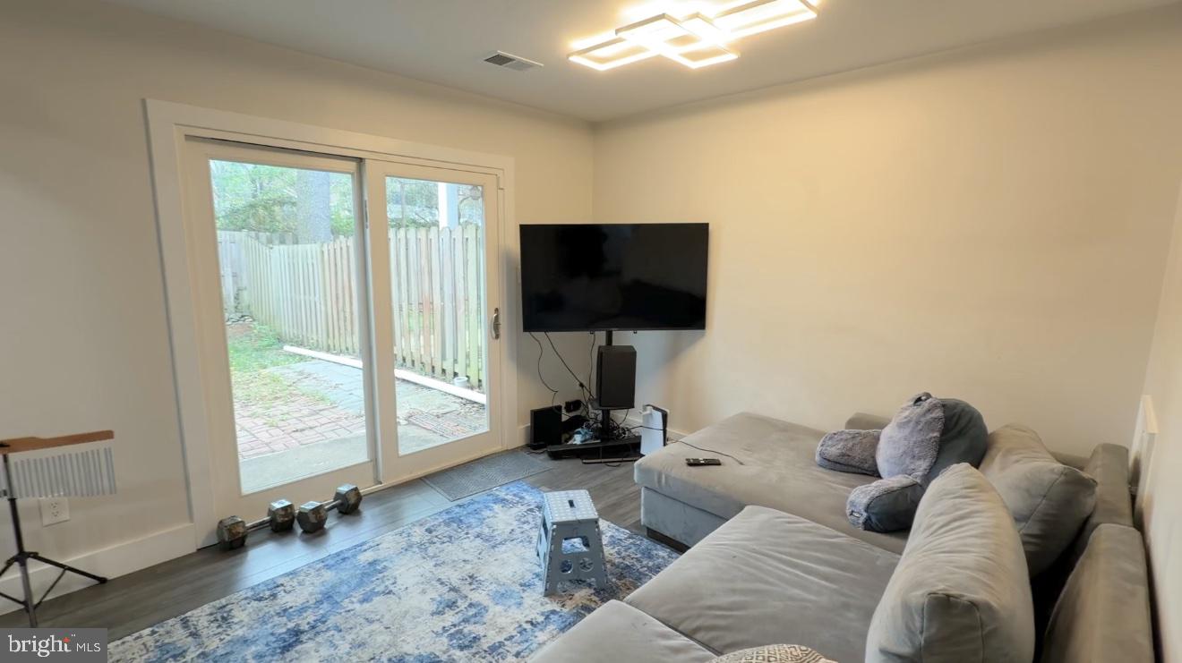 POHICK SQUARE - Residential