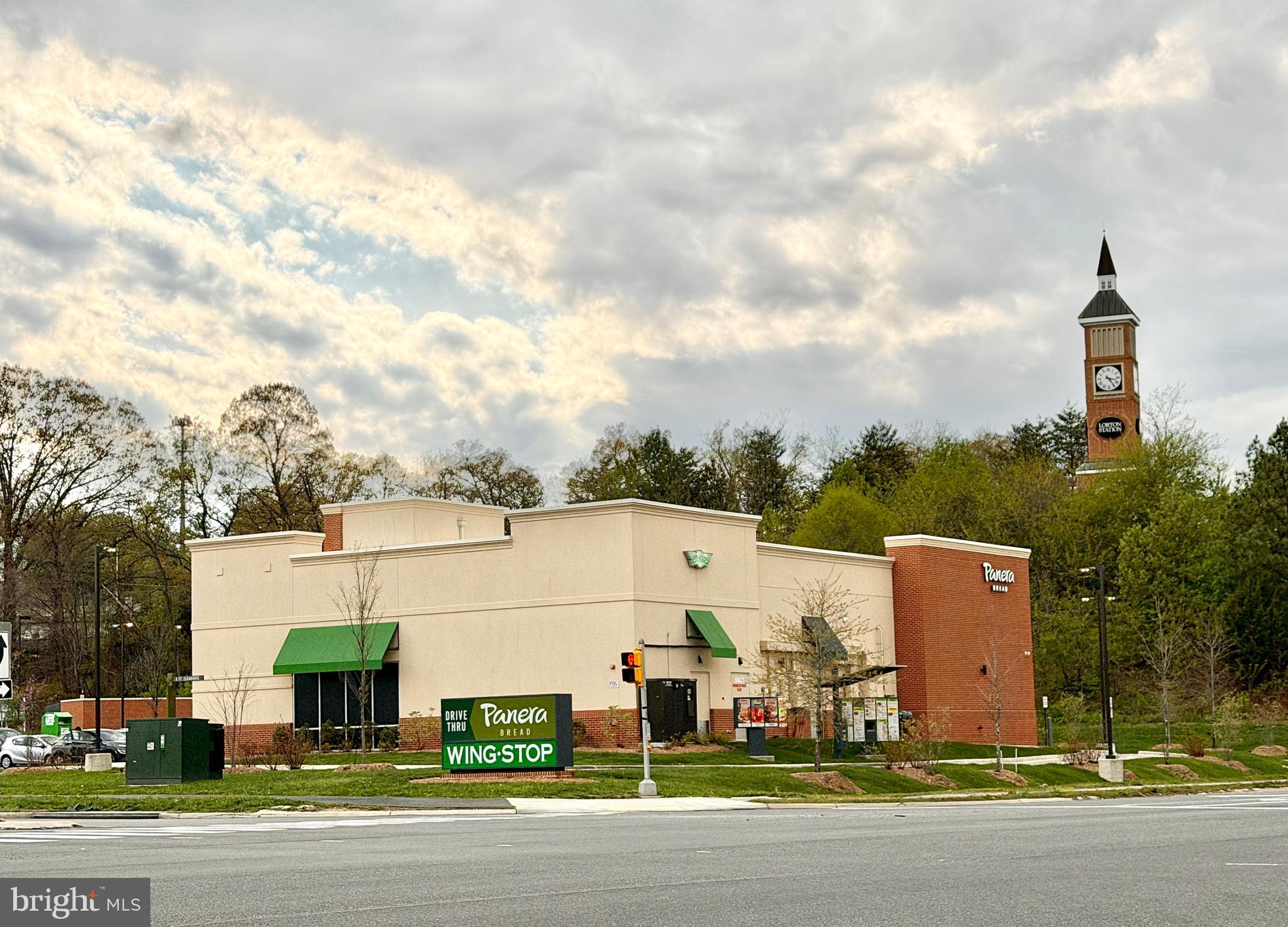 POHICK SQUARE - Residential