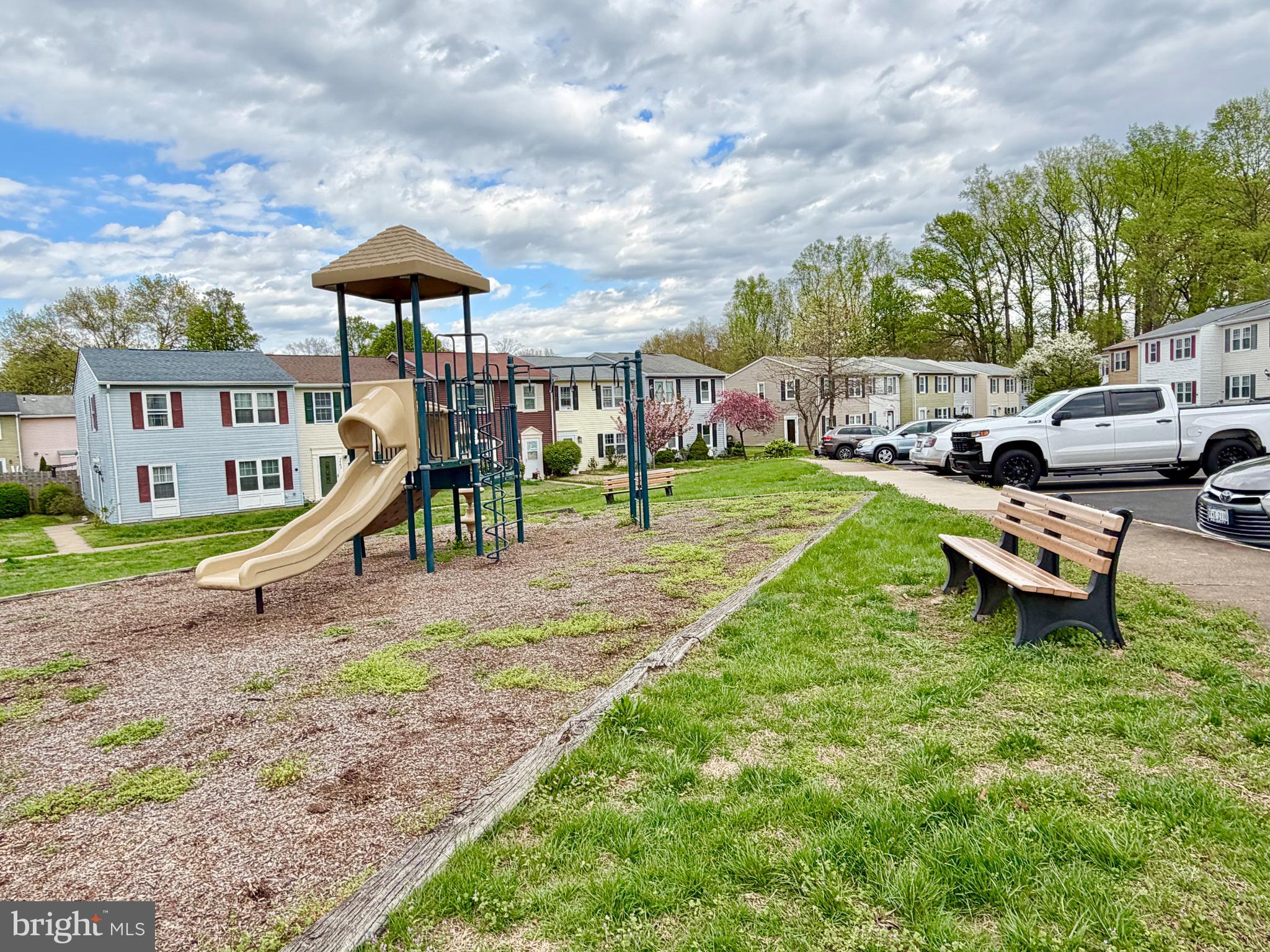 POHICK SQUARE - Residential