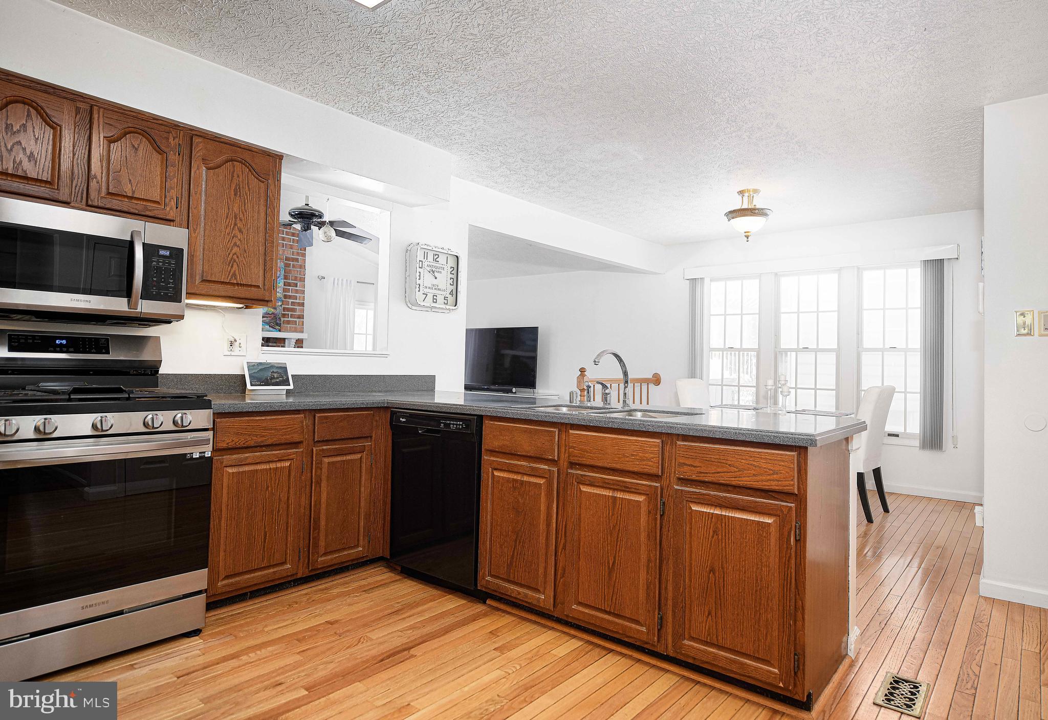 2818 SINGER WOODS DRIVE