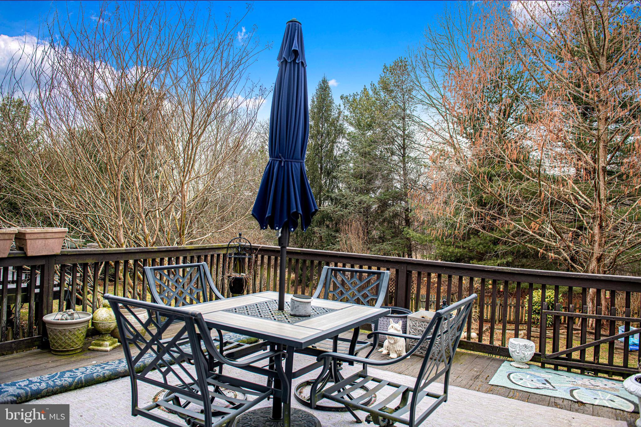 SINGER WOODS - Residential