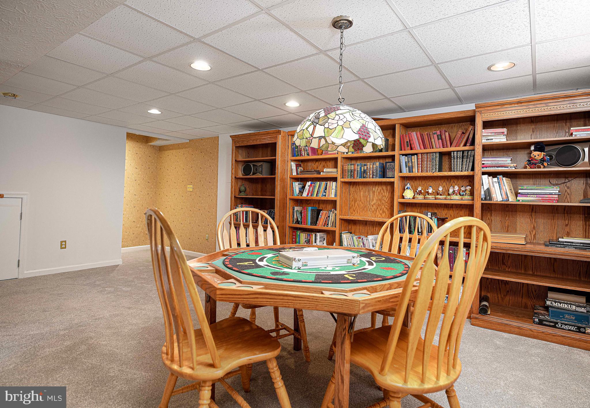 SINGER WOODS - Residential