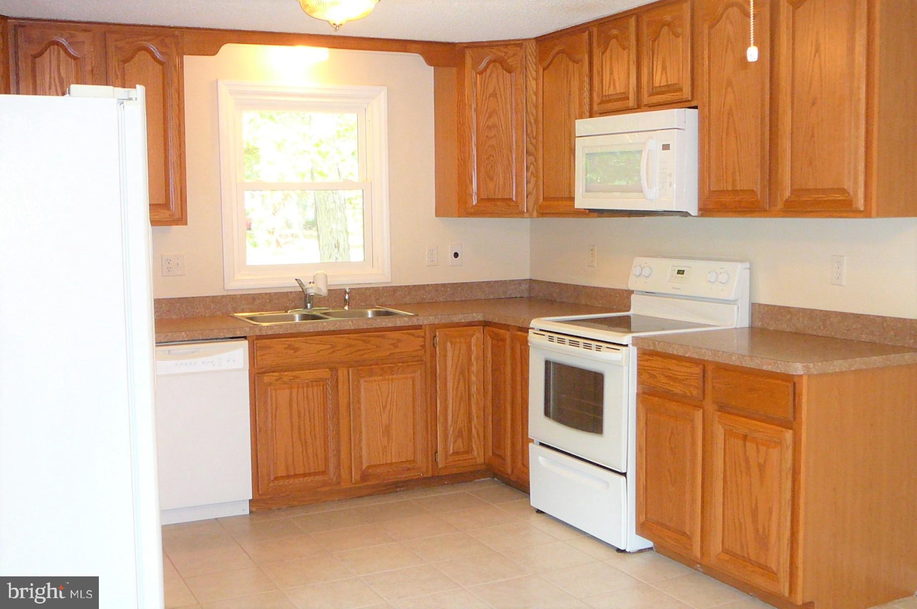 LAKEVIEW ESTATES - Residential