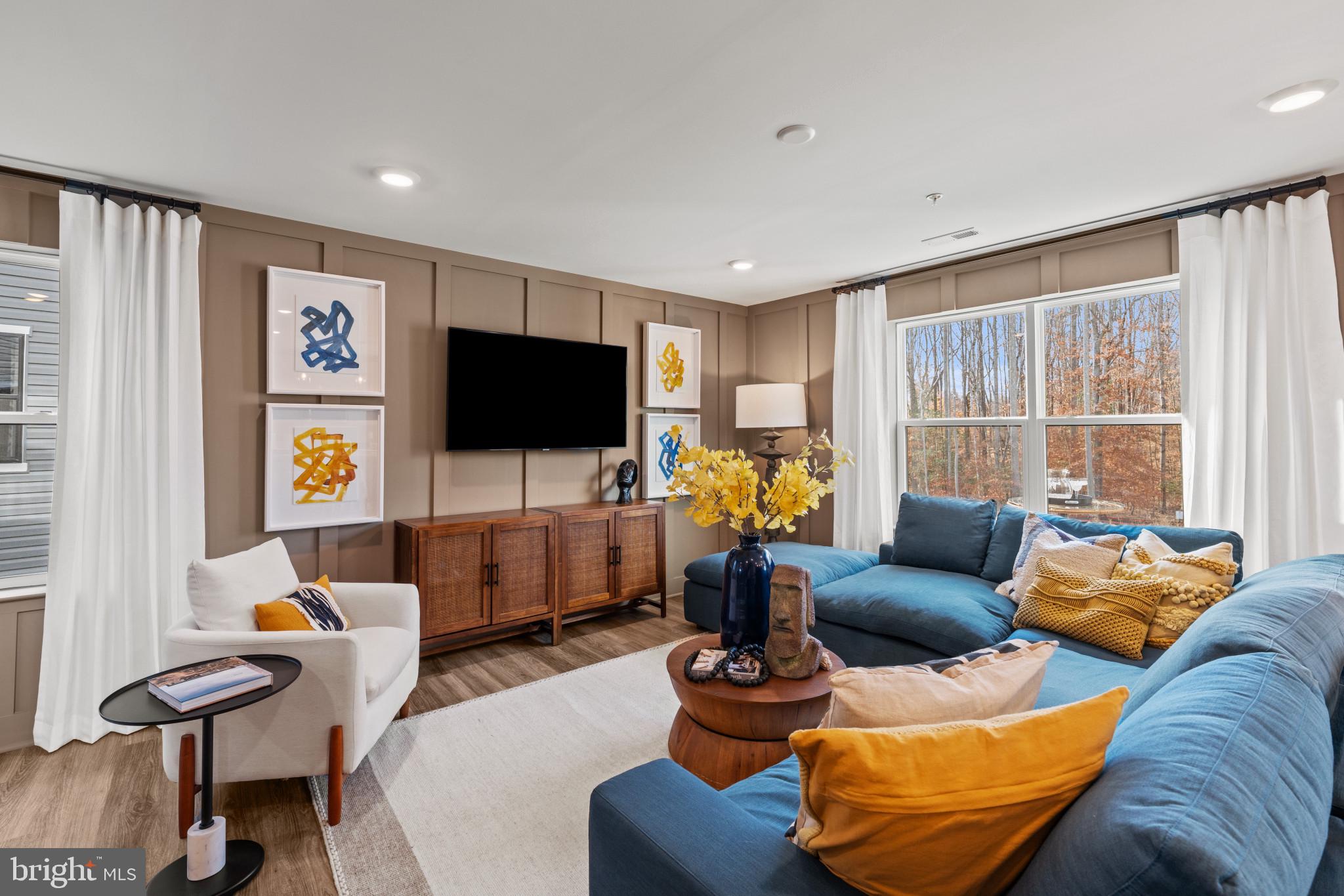 RIVERPOINTE - Residential