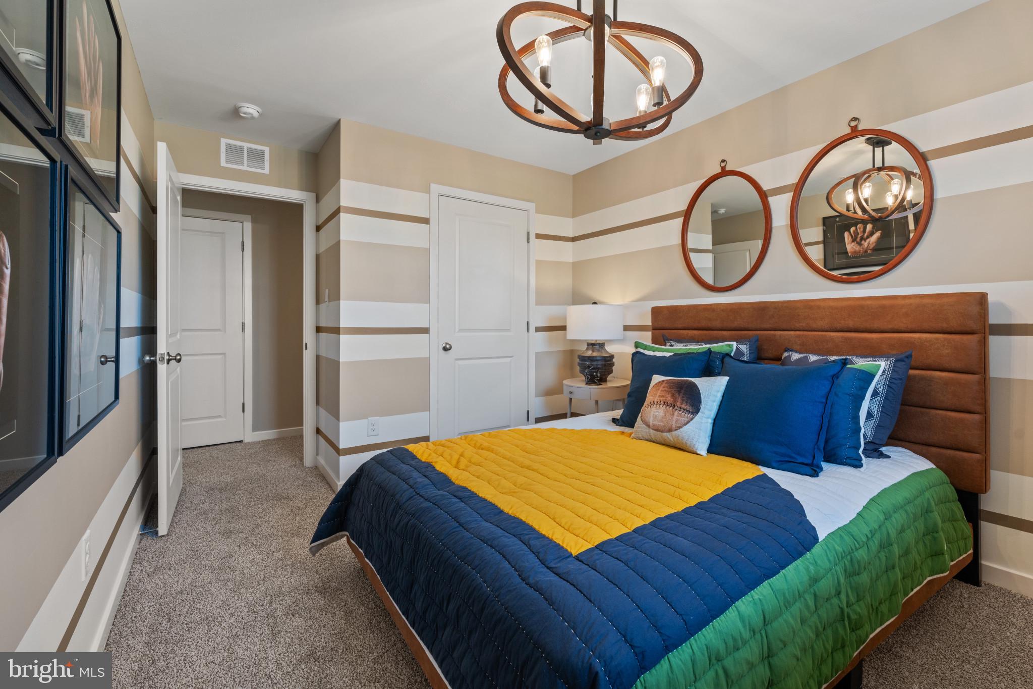 RIVERPOINTE - Residential