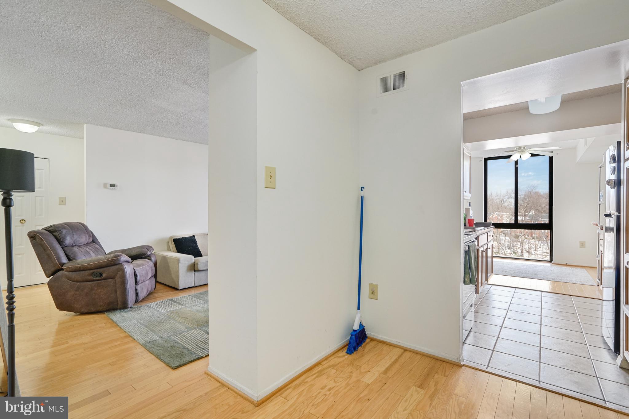 4500 S FOUR MILE RUN DRIVE 1228