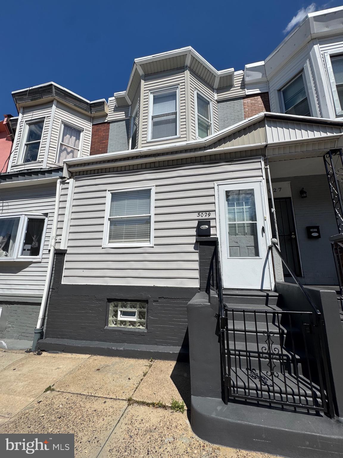 3029 N FRONT STREET