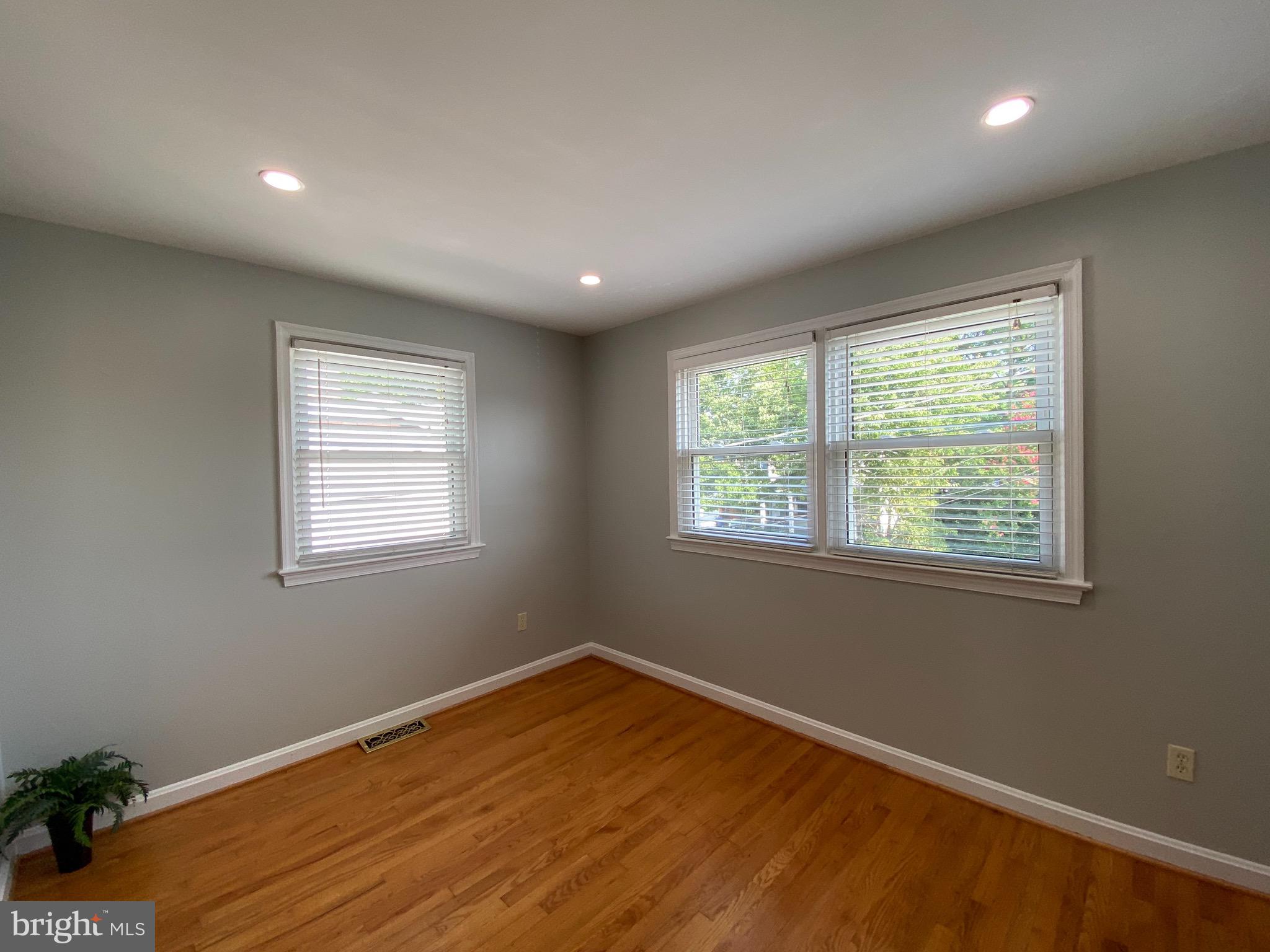 DEL RAY - Residential