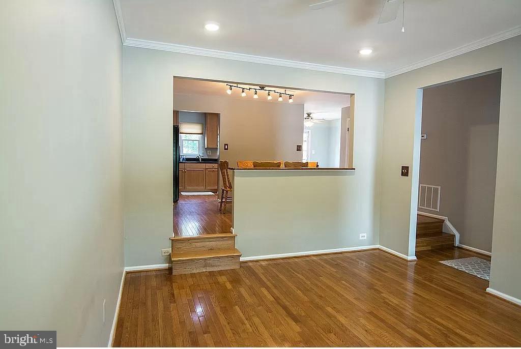 8259 CEDAR LANDING COURT