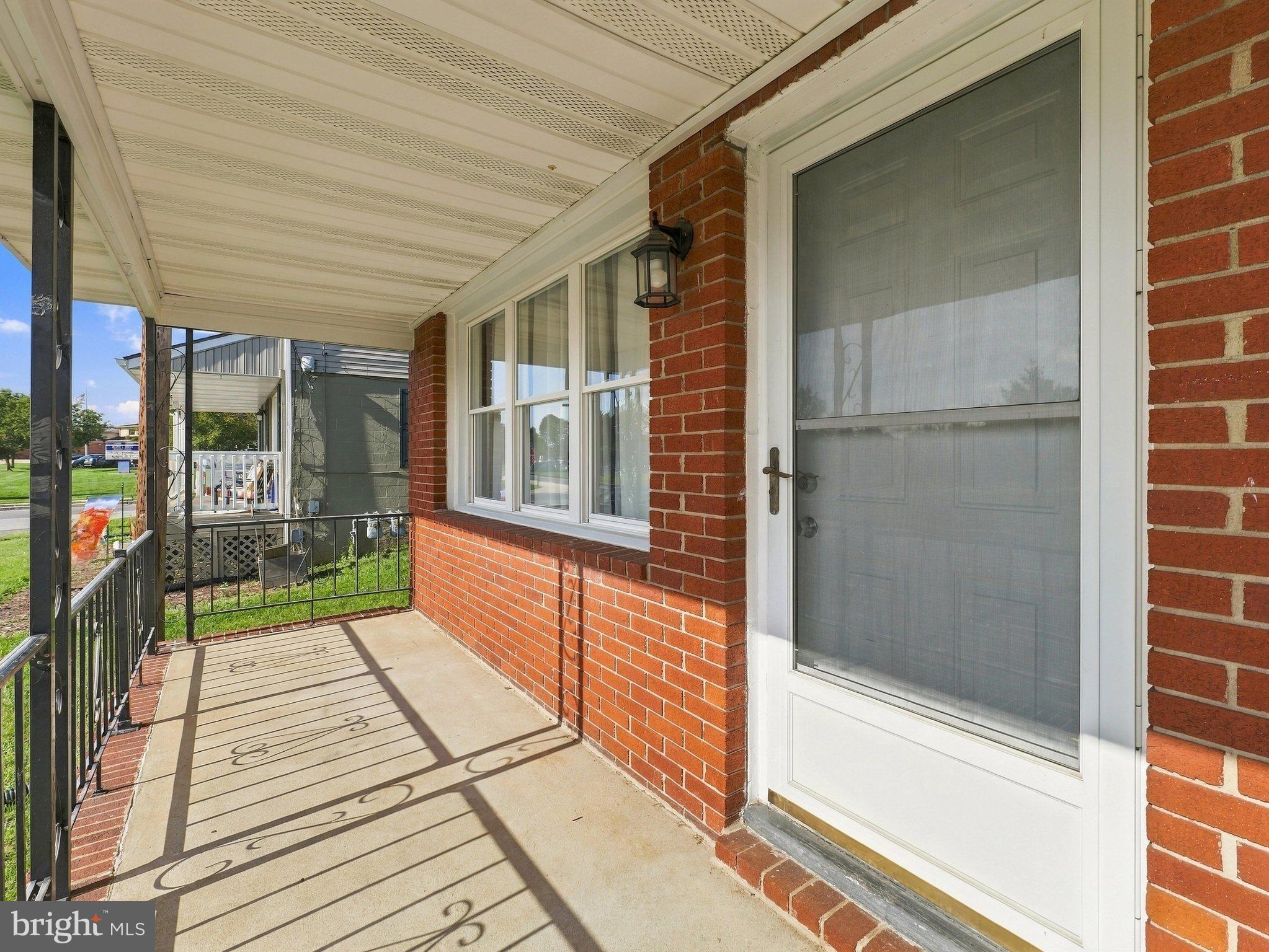 1320 DELAWARE LANE