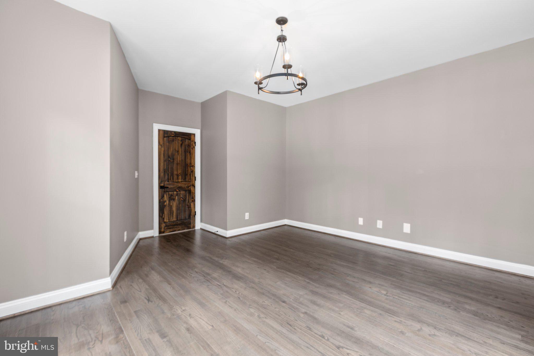 SEVEN LAKES - Residential