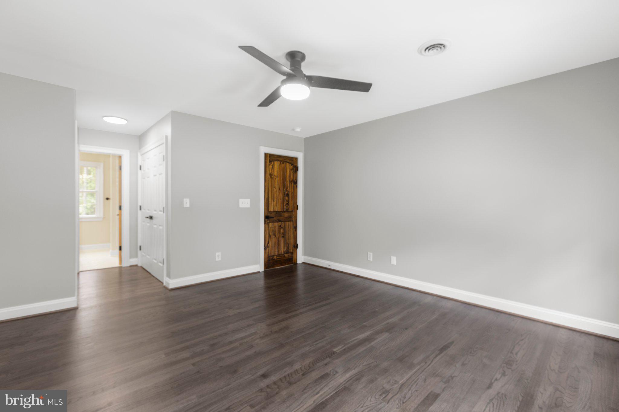 SEVEN LAKES - Residential