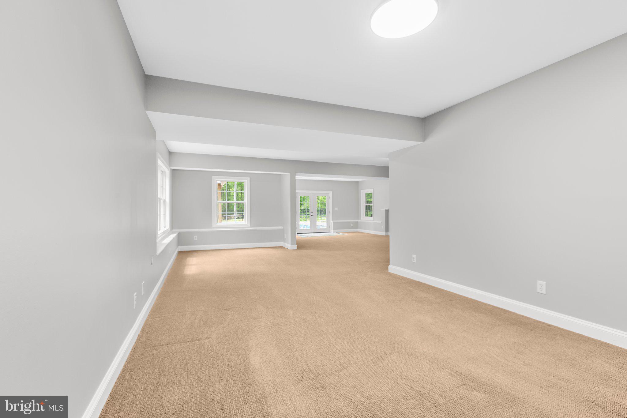 SEVEN LAKES - Residential