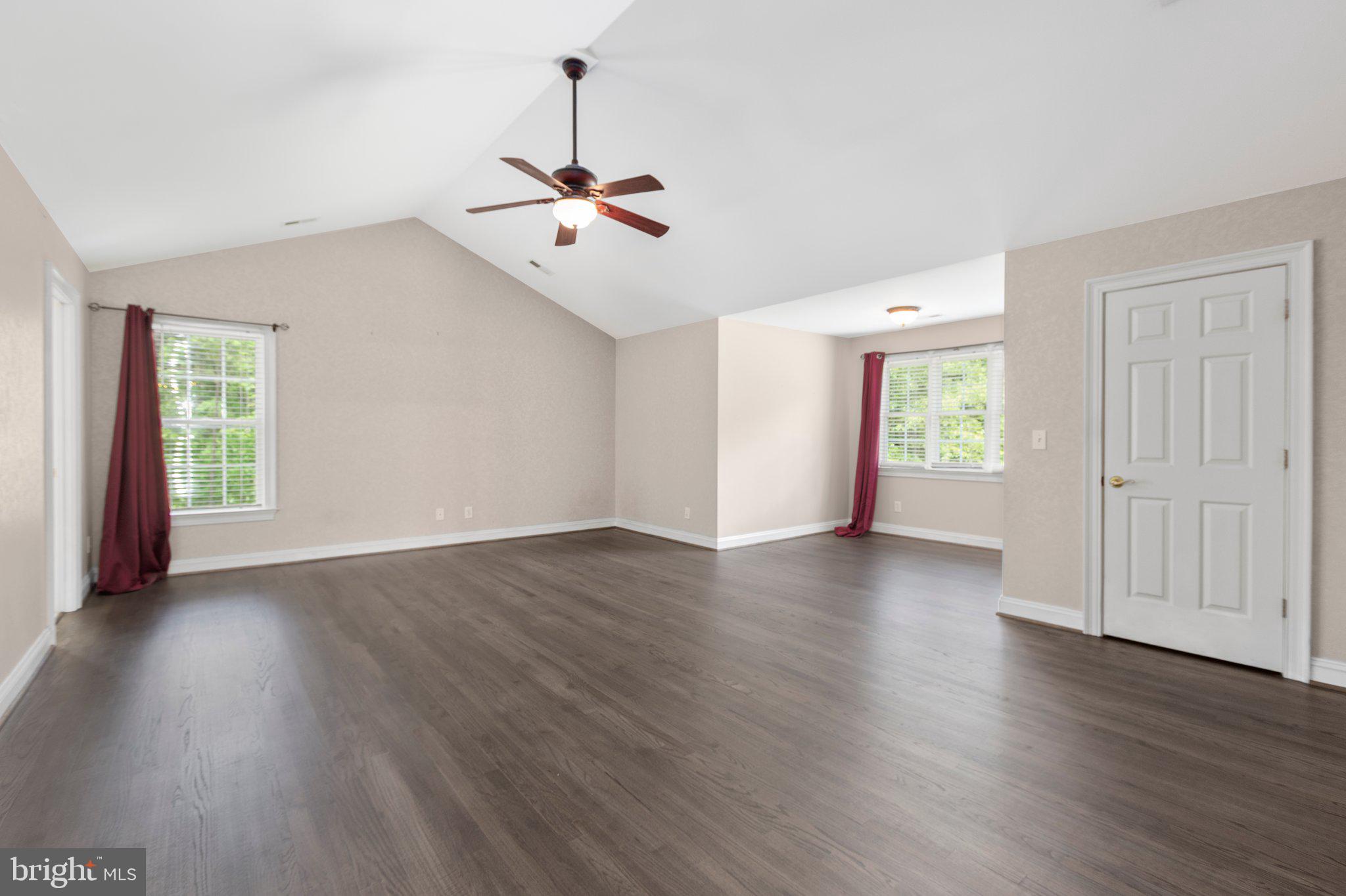 SEVEN LAKES - Residential