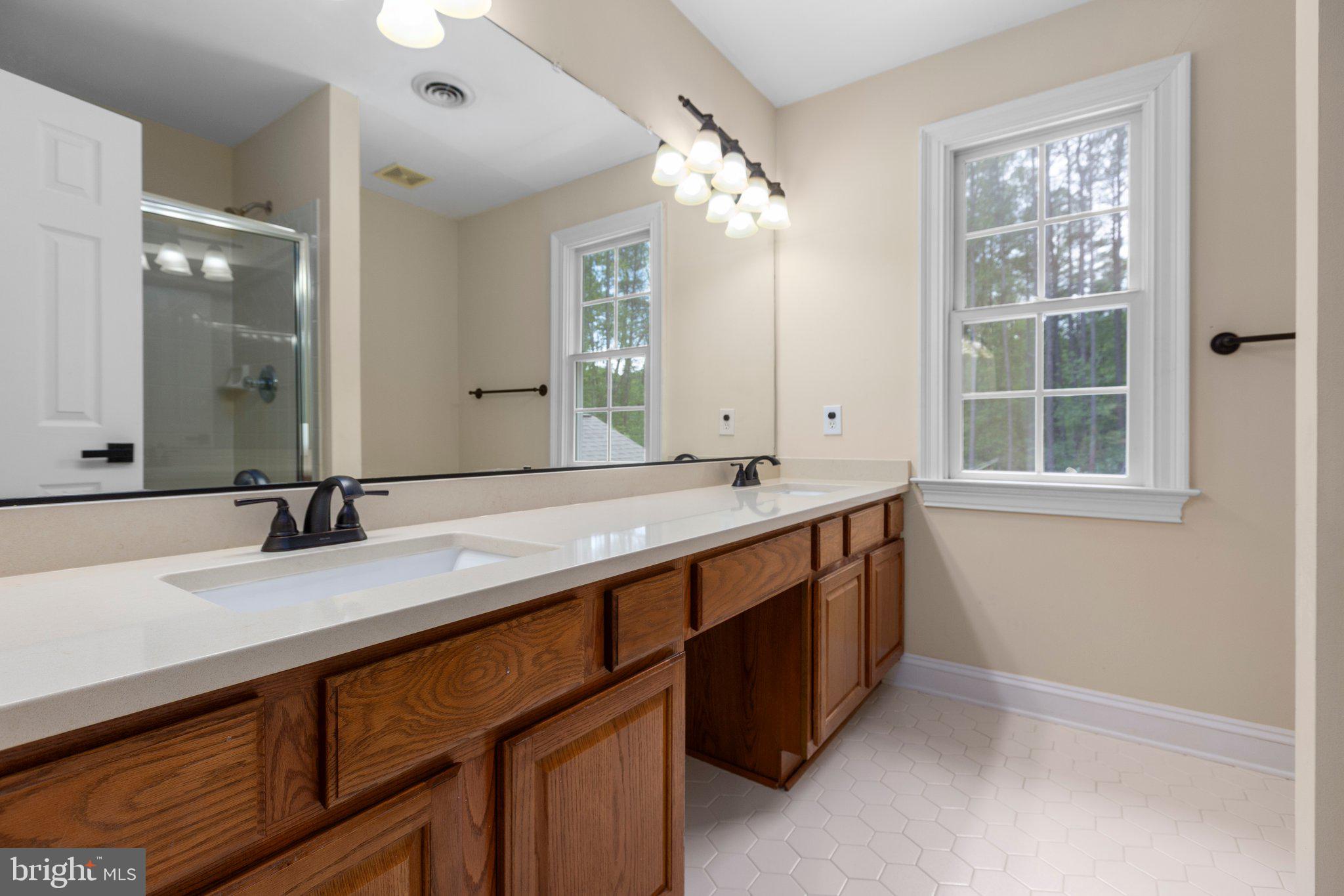 SEVEN LAKES - Residential