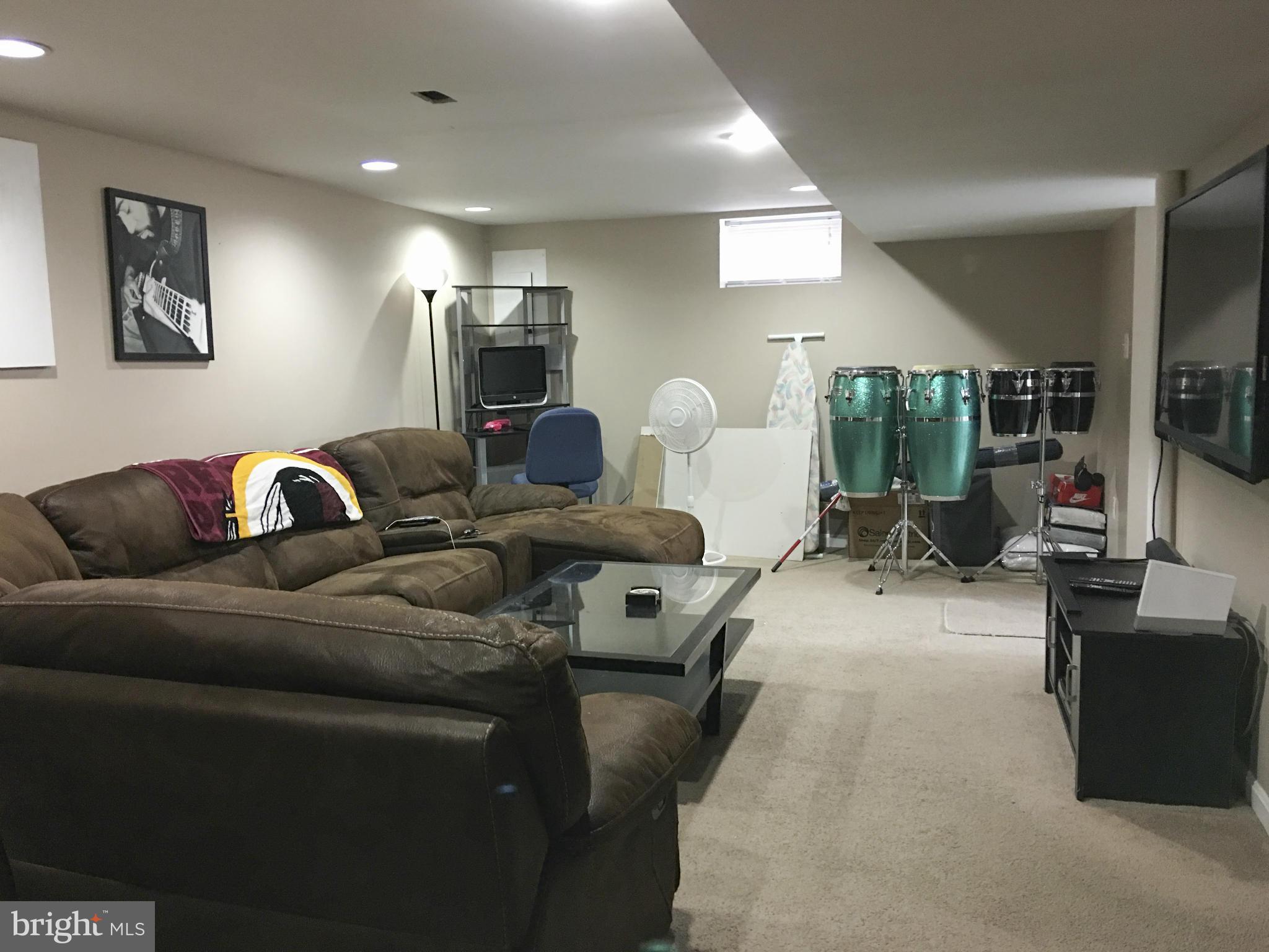 MARUMSCO VILLAGE - Residential Lease