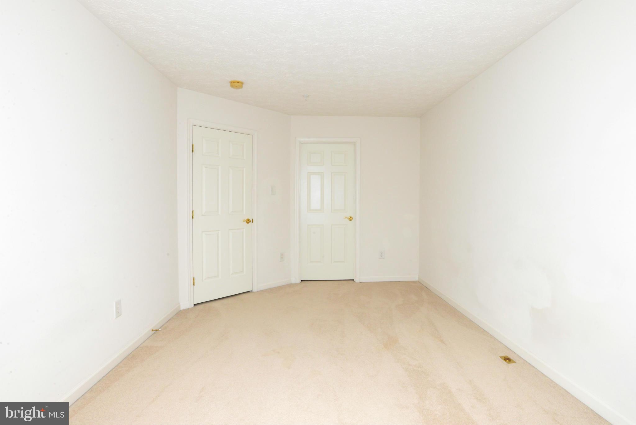 THE VILLAS AT HOLLYWOODS - Residential