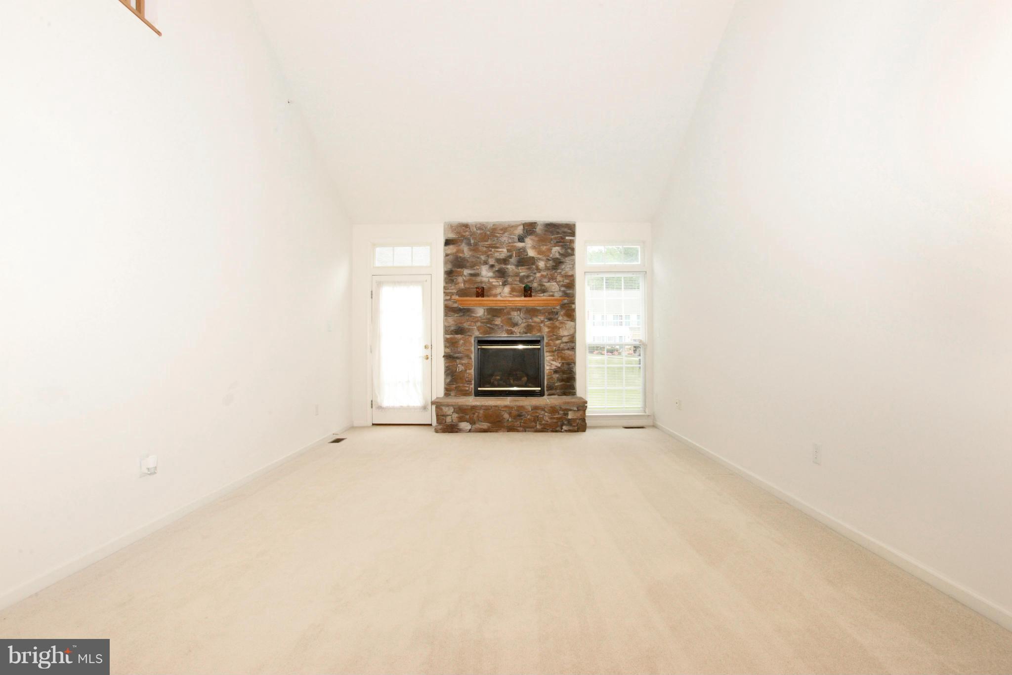 THE VILLAS AT HOLLYWOODS - Residential