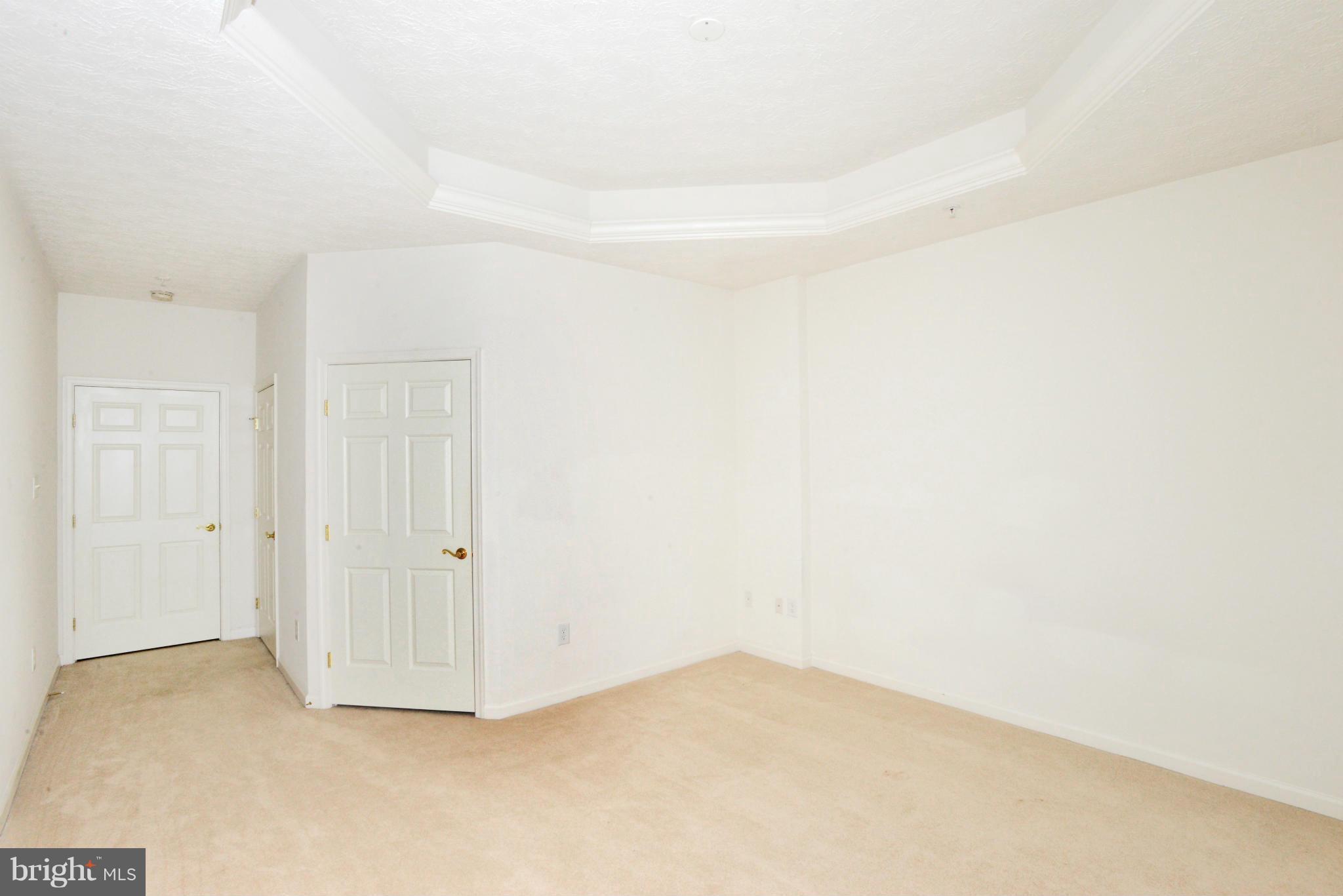 THE VILLAS AT HOLLYWOODS - Residential