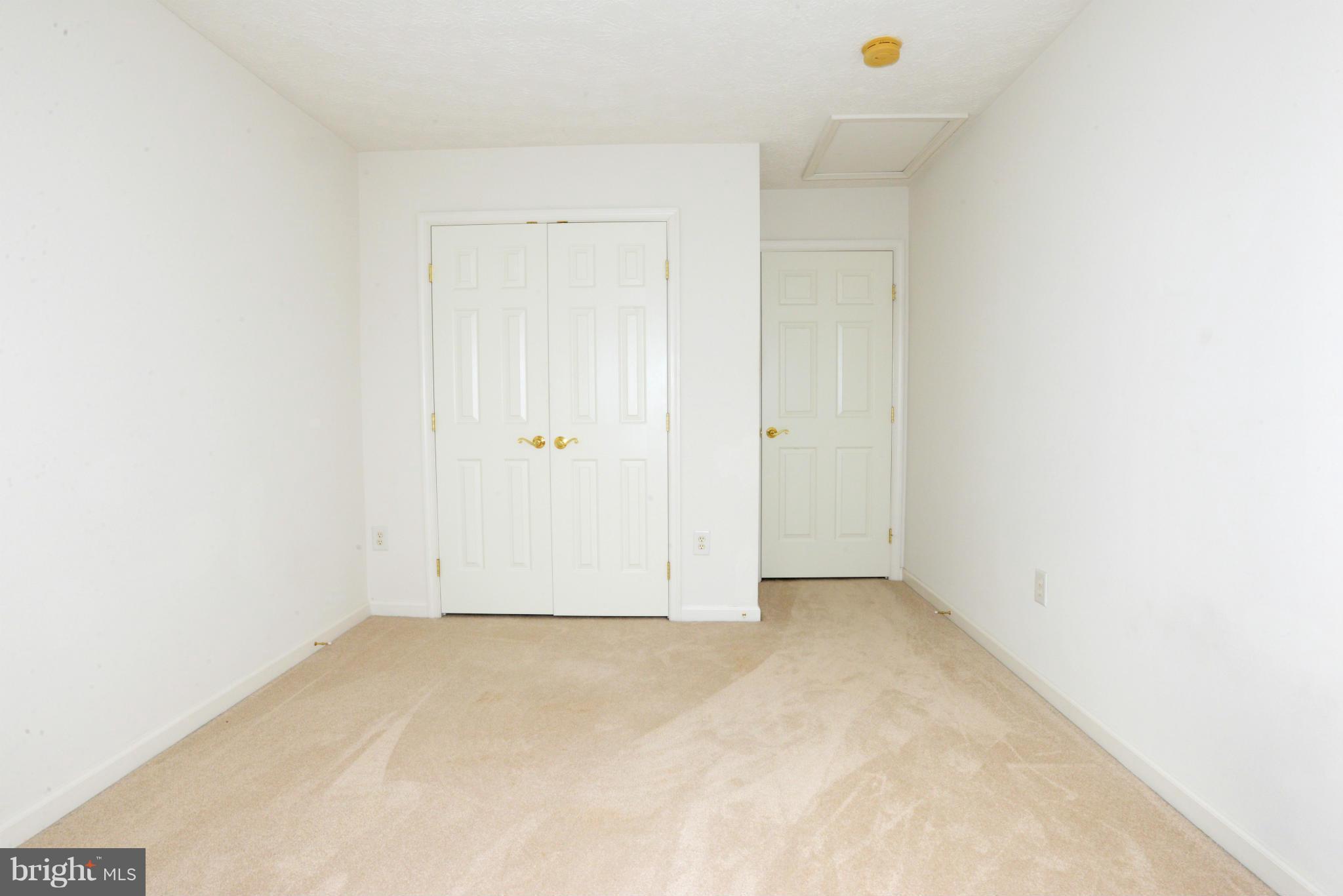 THE VILLAS AT HOLLYWOODS - Residential