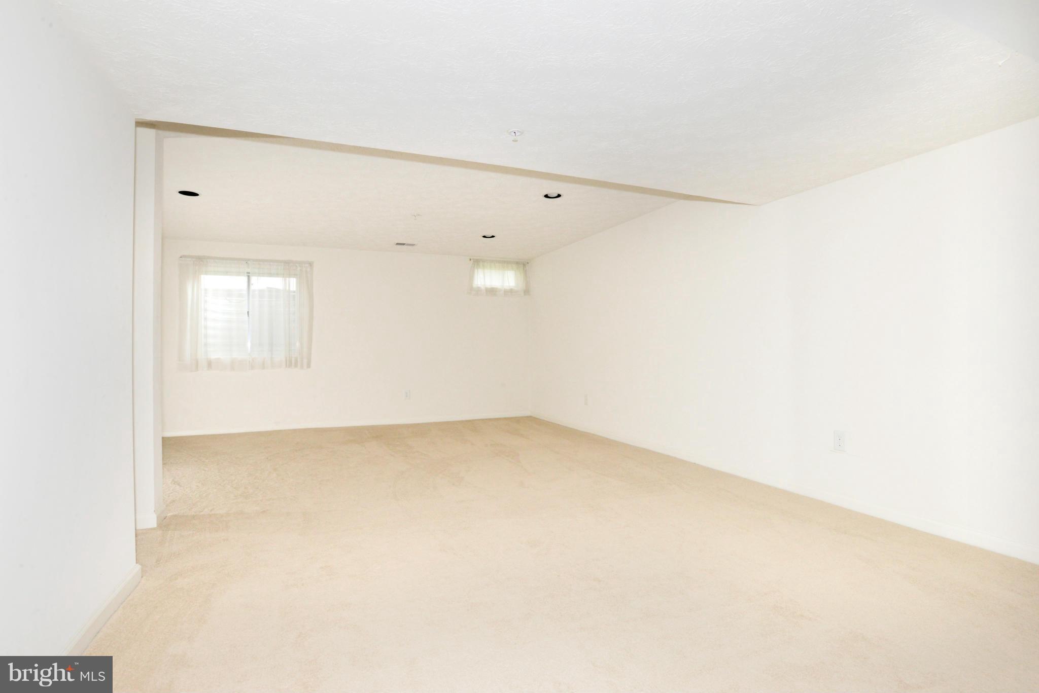 THE VILLAS AT HOLLYWOODS - Residential