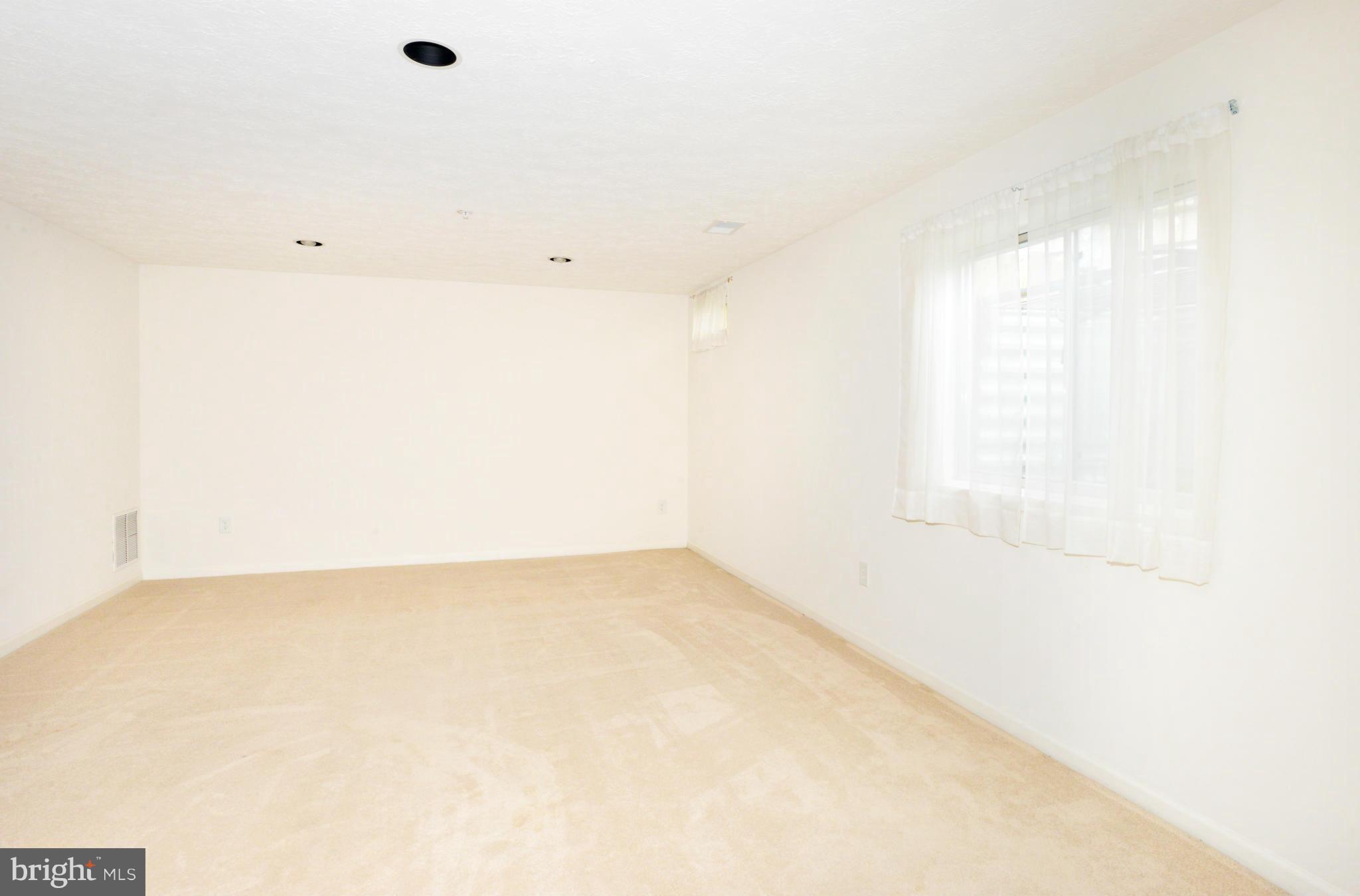 THE VILLAS AT HOLLYWOODS - Residential