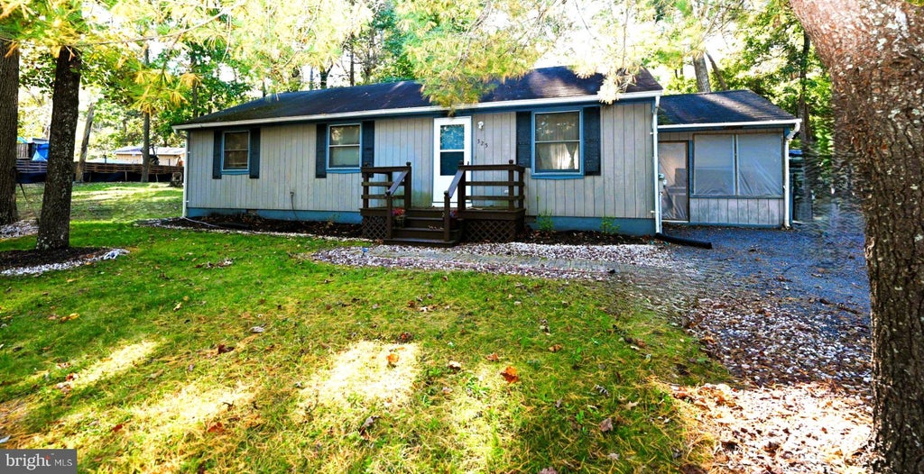 Photo of 325 Geronimo Road, LUSBY, MD 20657 (MLS # MDCA2030822)