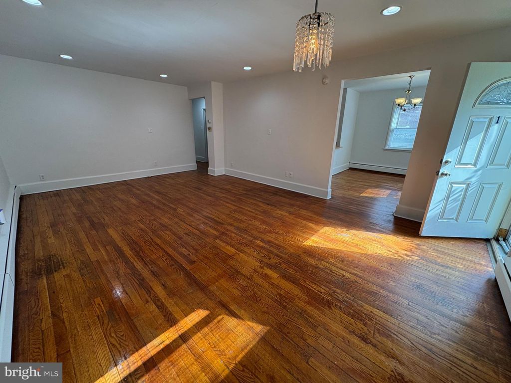 Photo of 2323 Parkview Avenue #STORE 2, WILLOW GROVE, PA 19090 (MLS # PAMC2158564)