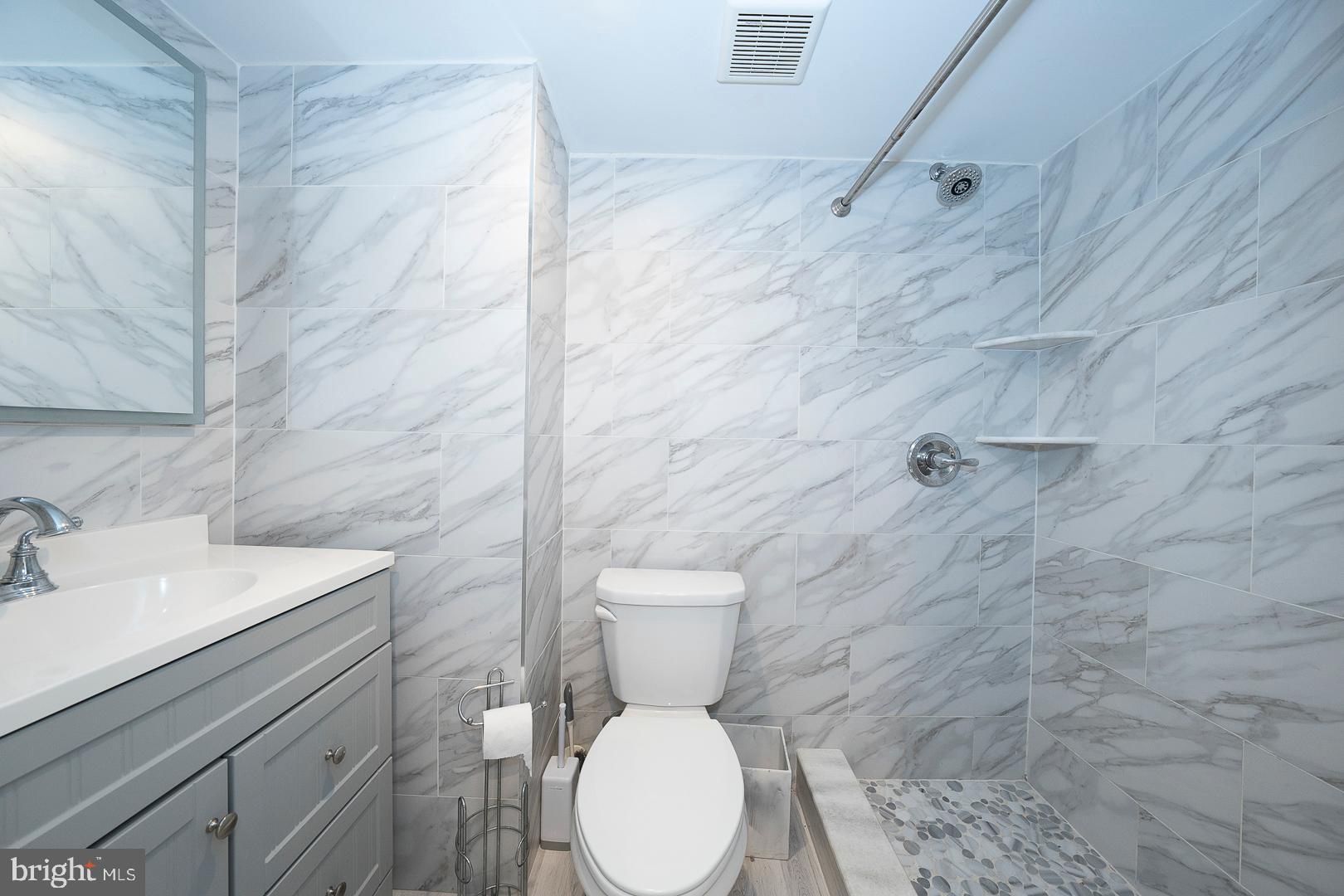 PASSYUNK SQUARE - Residential