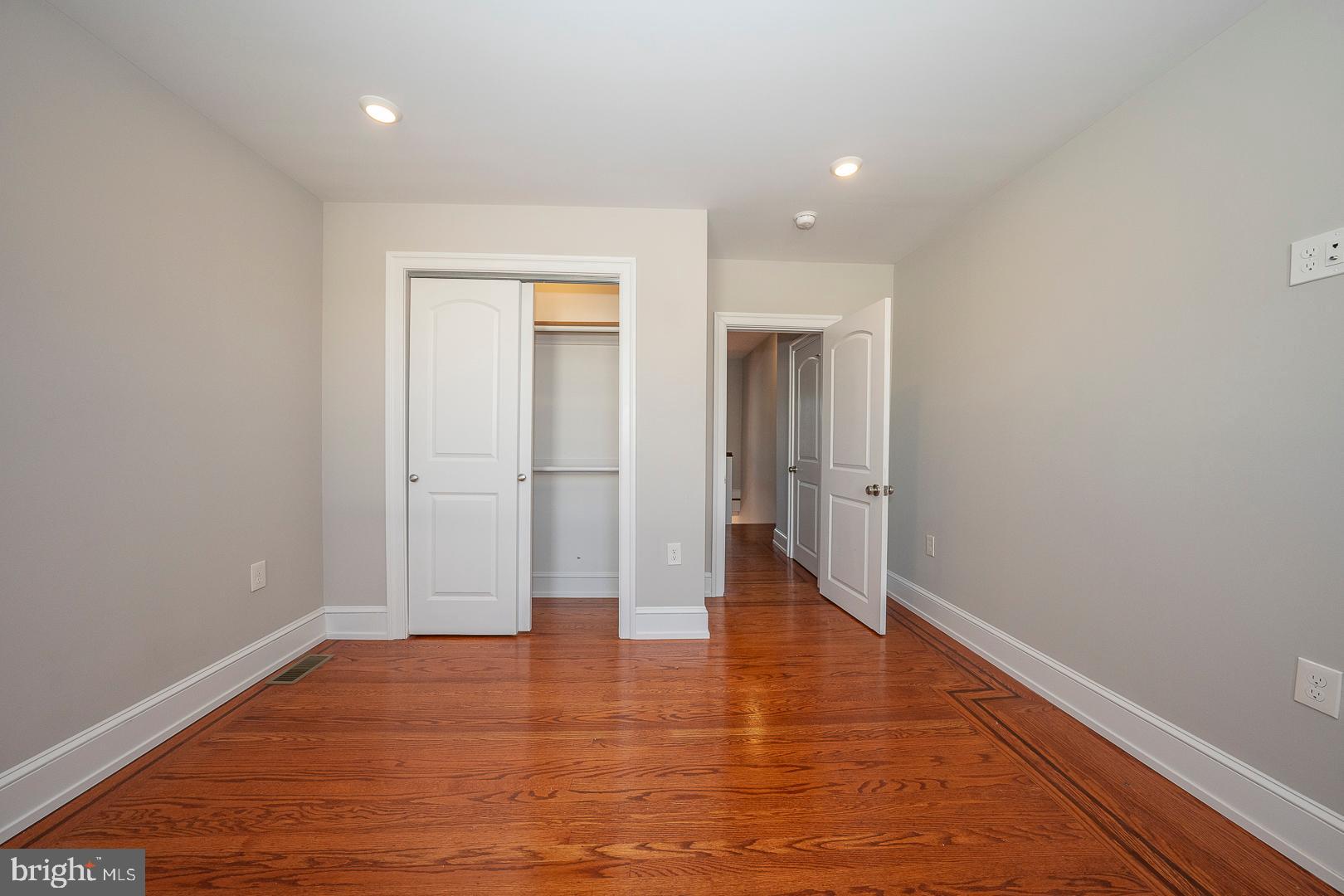 PASSYUNK SQUARE - Residential