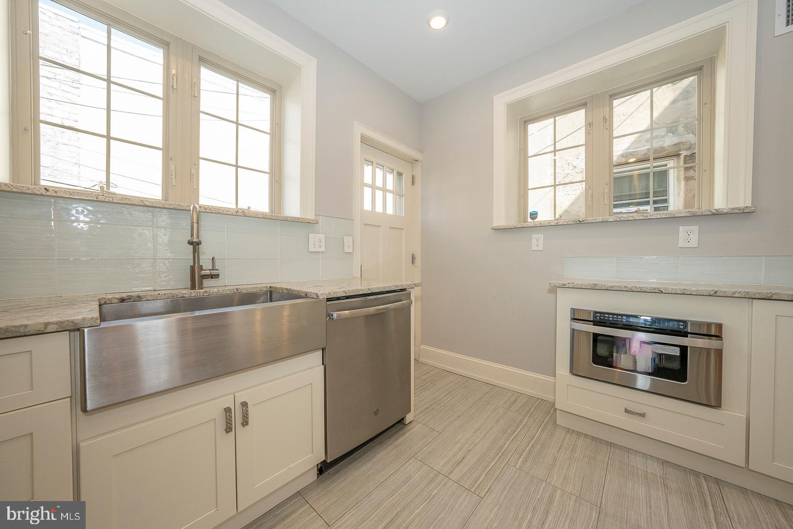 PASSYUNK SQUARE - Residential