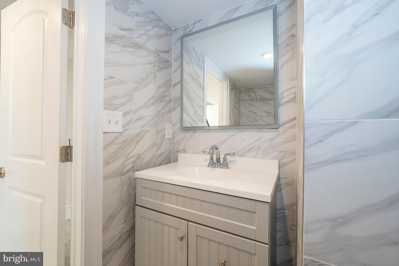 PASSYUNK SQUARE - Residential