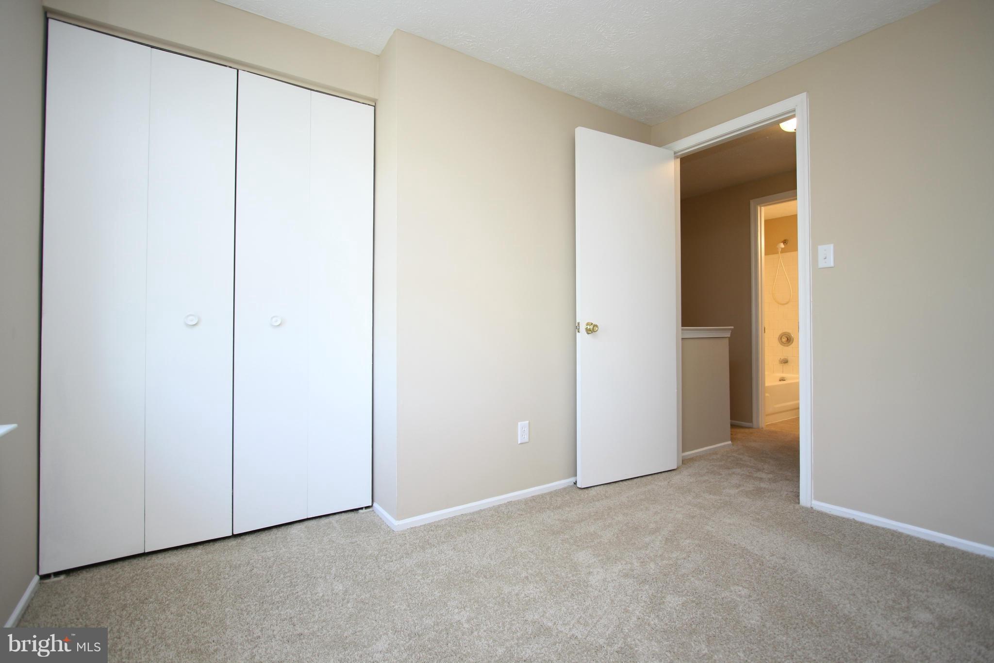 WHISPERING WOODS - Residential