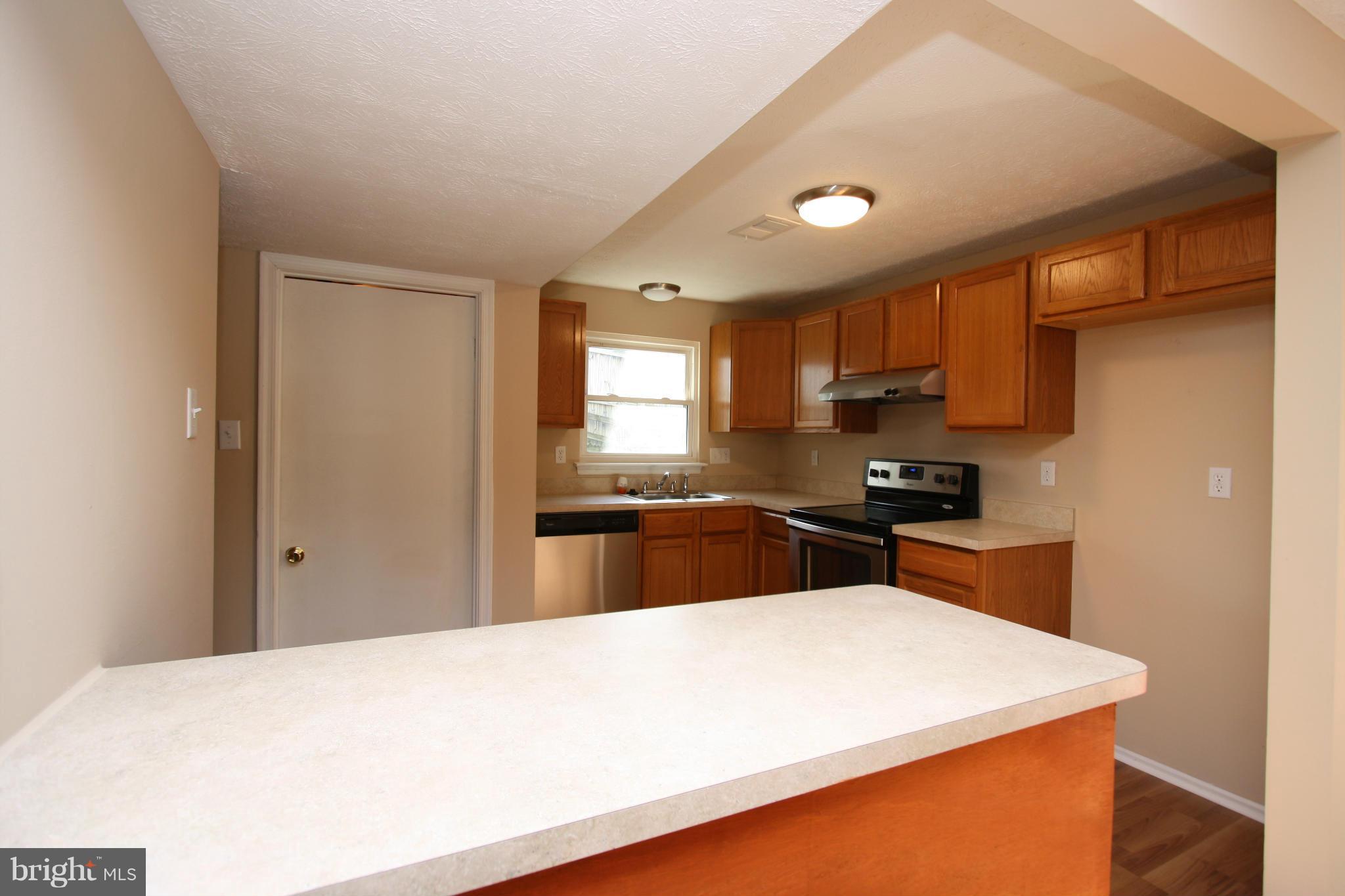 WHISPERING WOODS - Residential