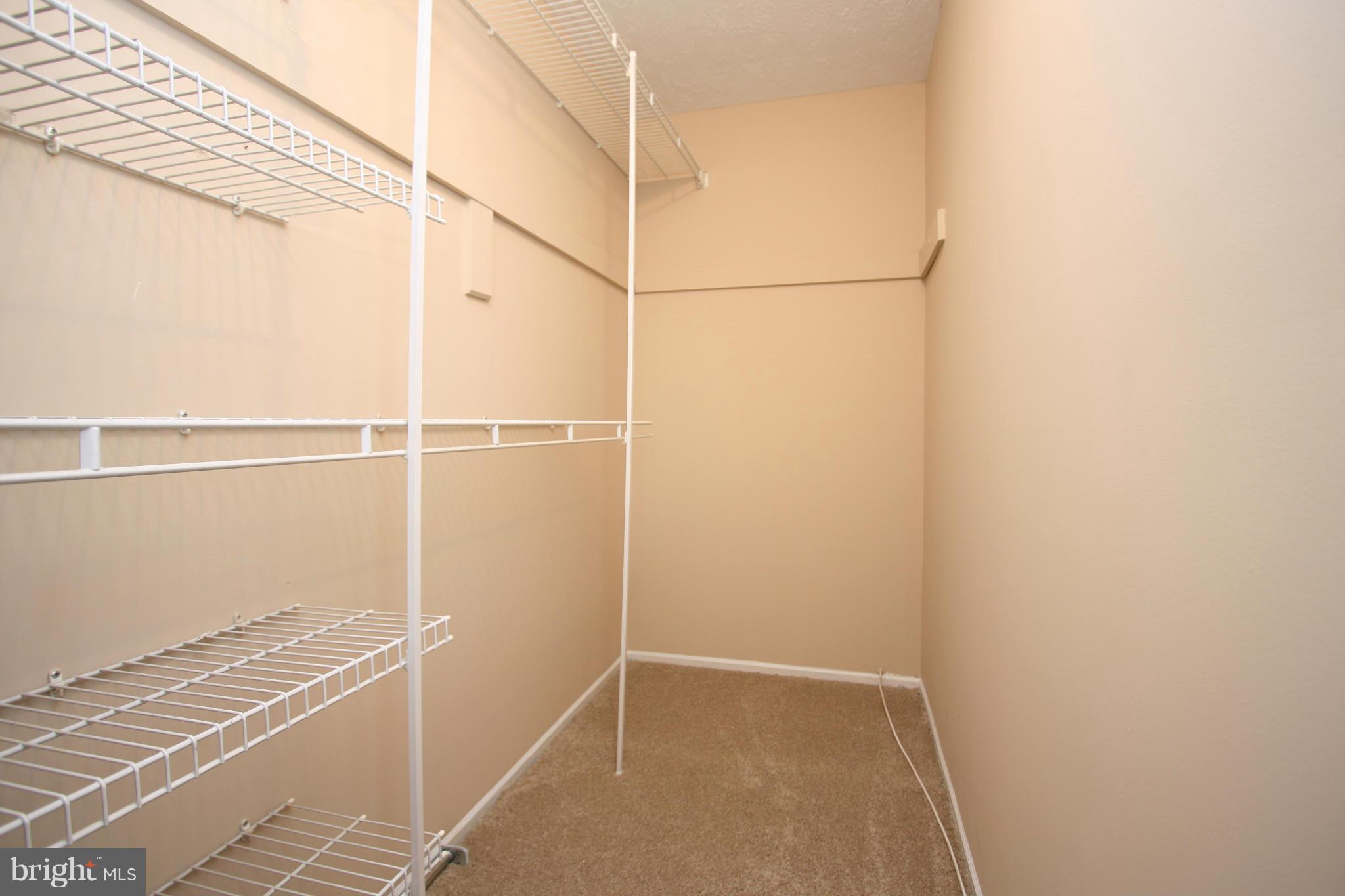 WHISPERING WOODS - Residential