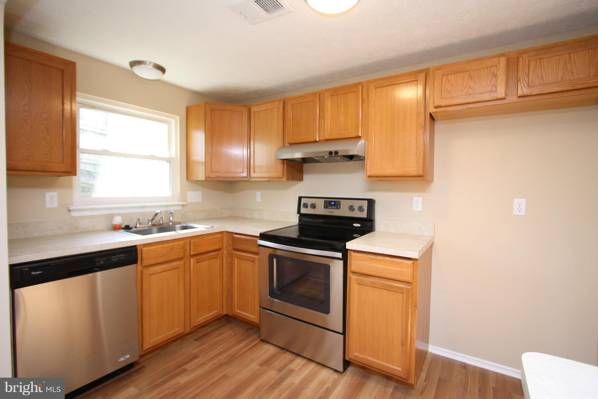 WHISPERING WOODS - Residential