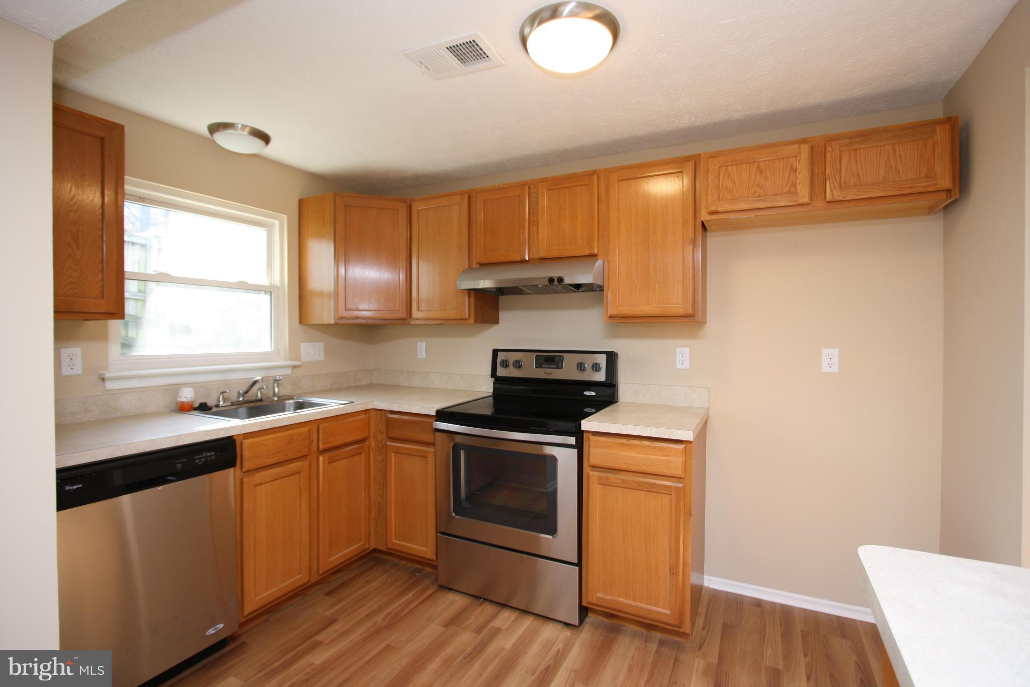 WHISPERING WOODS - Residential