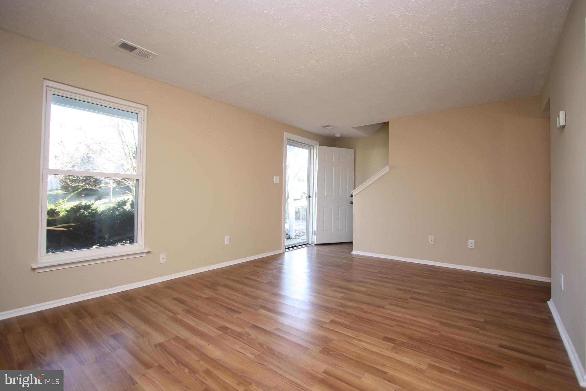 WHISPERING WOODS - Residential