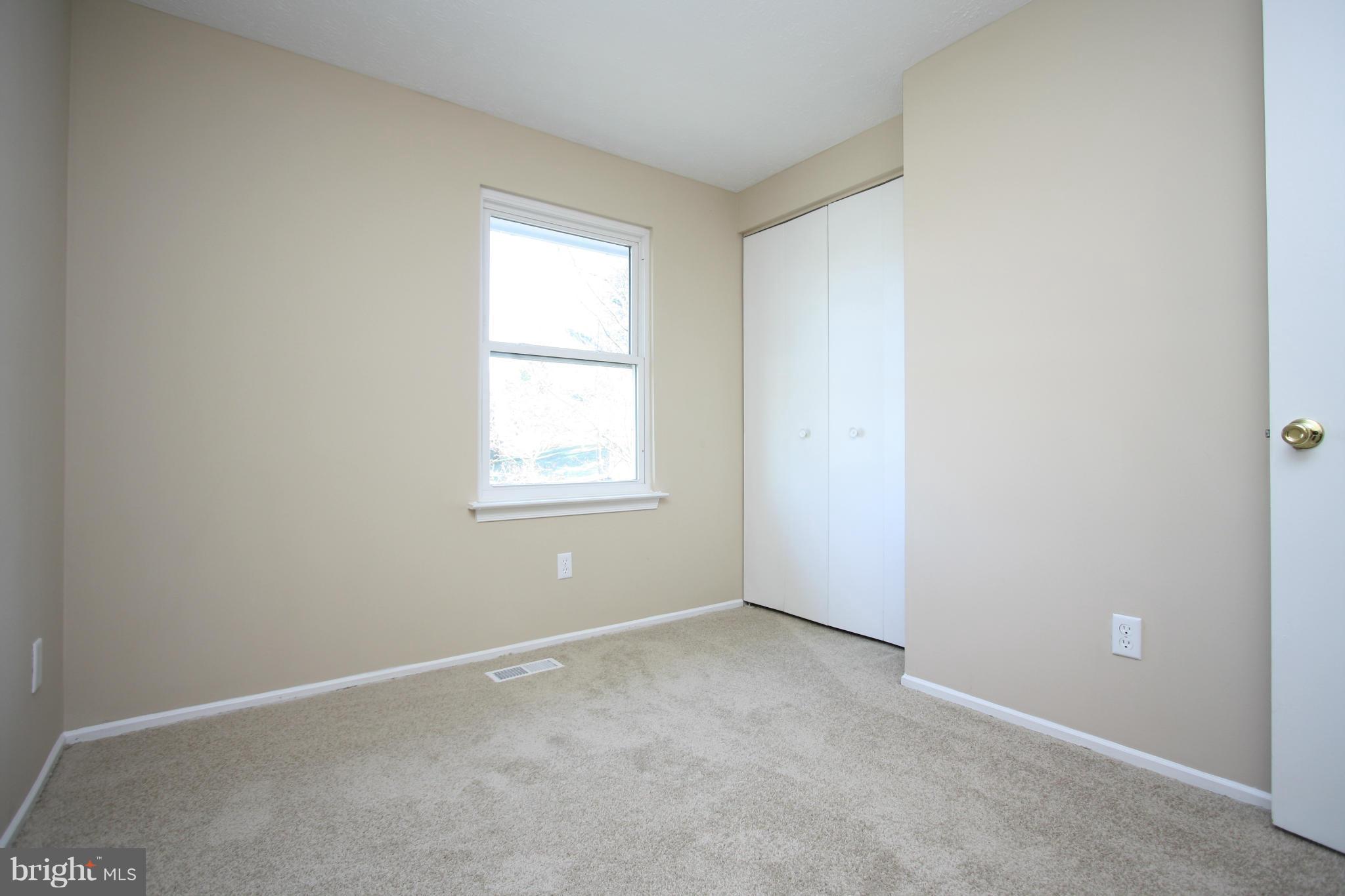 WHISPERING WOODS - Residential