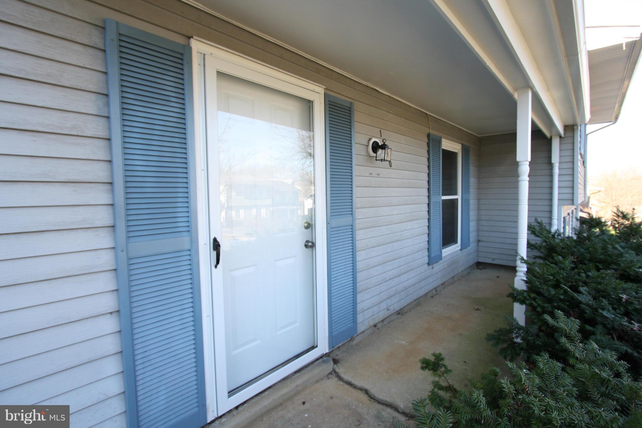 WHISPERING WOODS - Residential