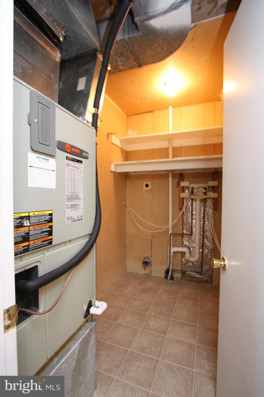 WHISPERING WOODS - Residential