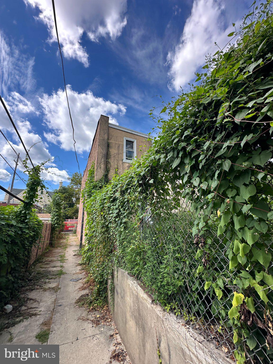 3815 N PARK AVENUE
