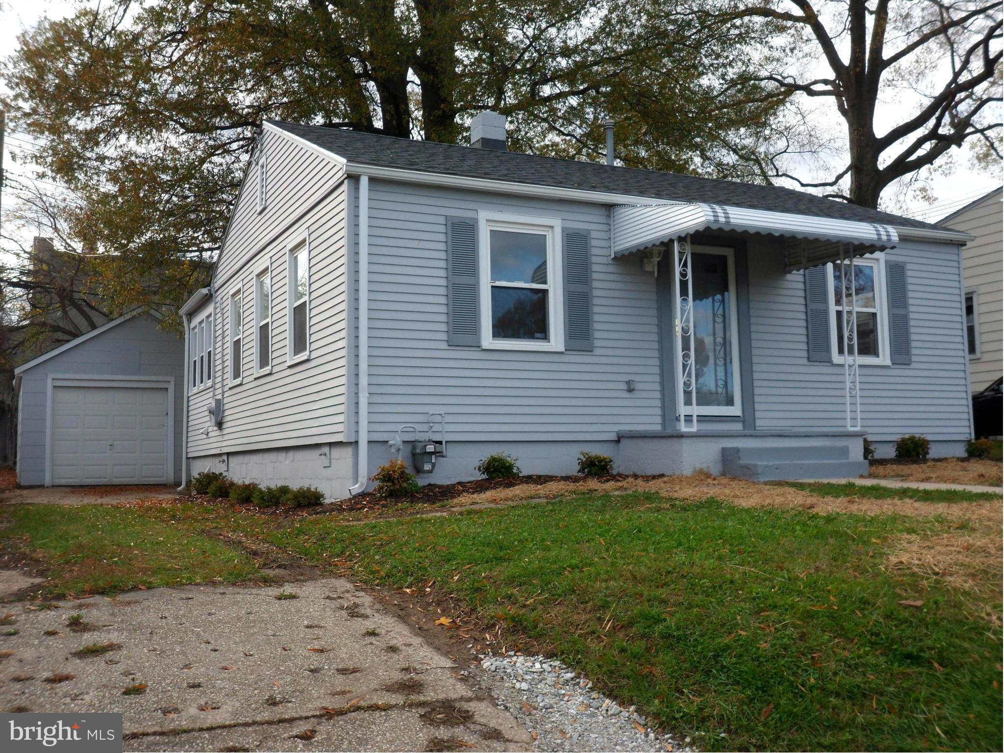 EDGEWATER - Residential