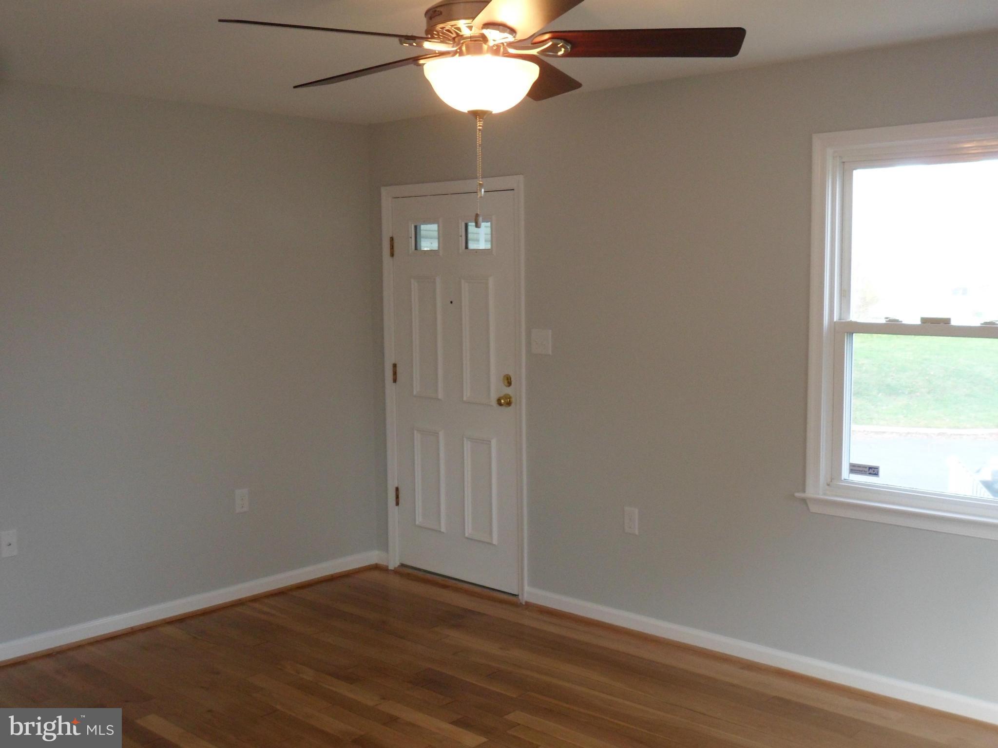 EDGEWATER - Residential