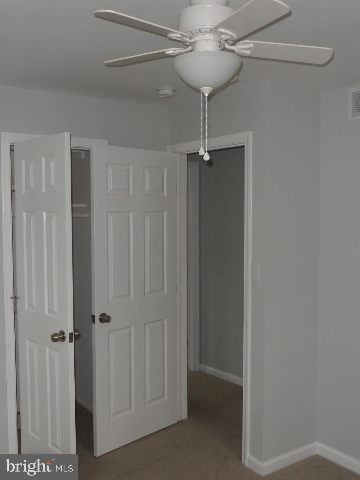 EDGEWATER - Residential