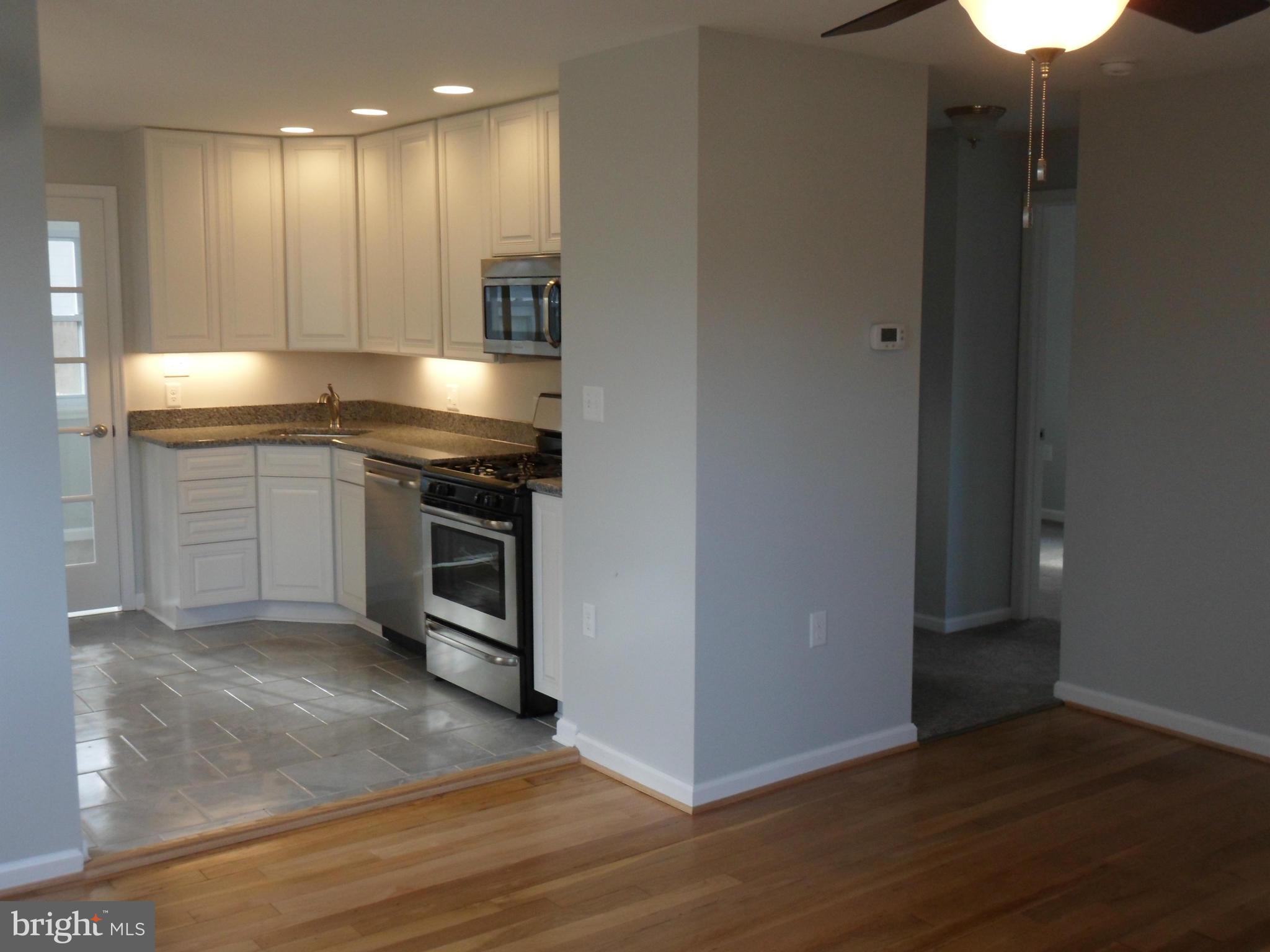 EDGEWATER - Residential